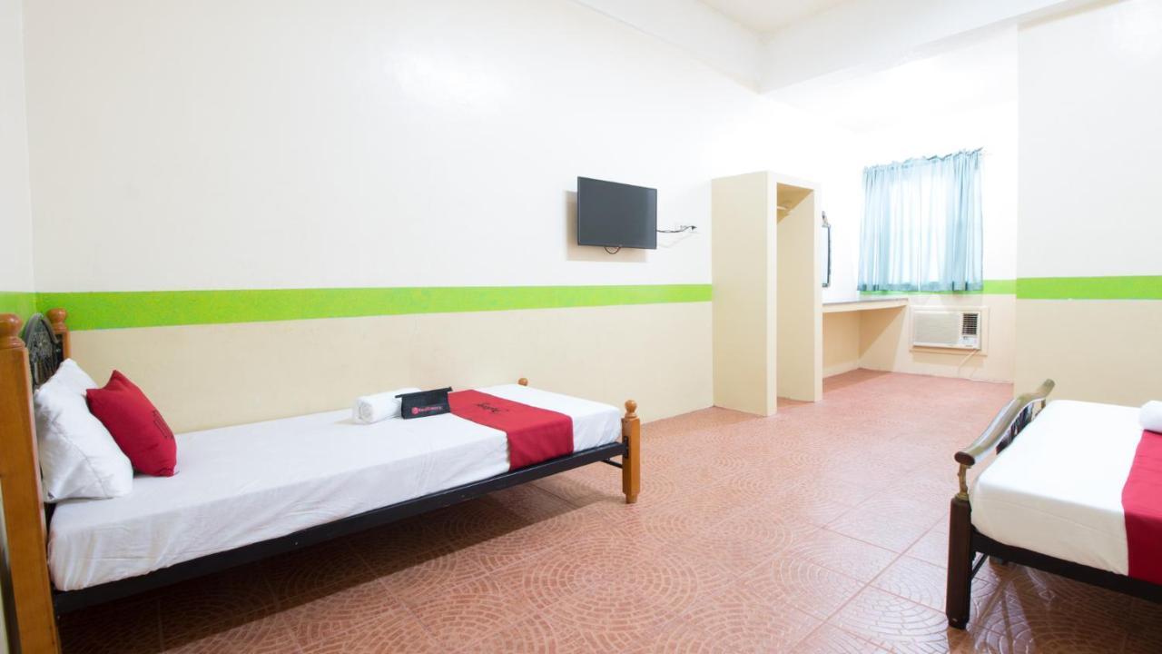 Reddoorz At Praferosa Resort Hotel Calamba Exterior photo