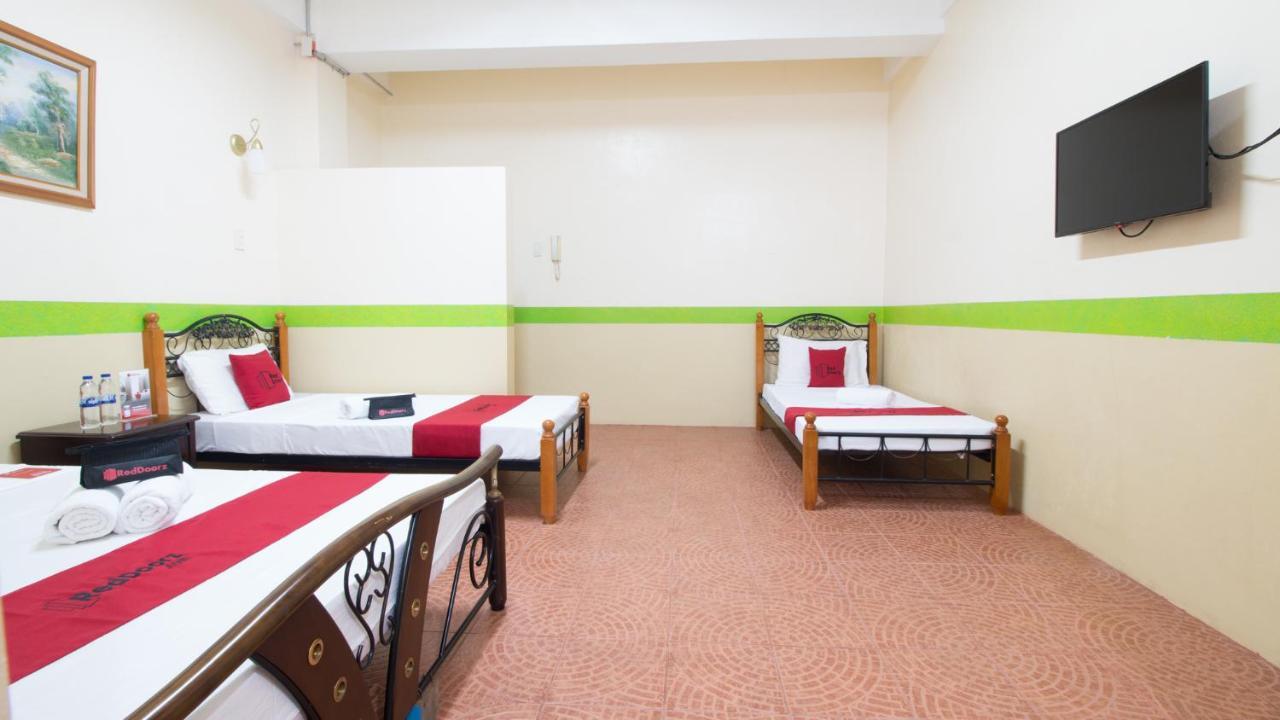 Reddoorz At Praferosa Resort Hotel Calamba Exterior photo